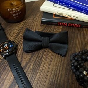 ASOS Men's Classic Black Bow Tie - Like New